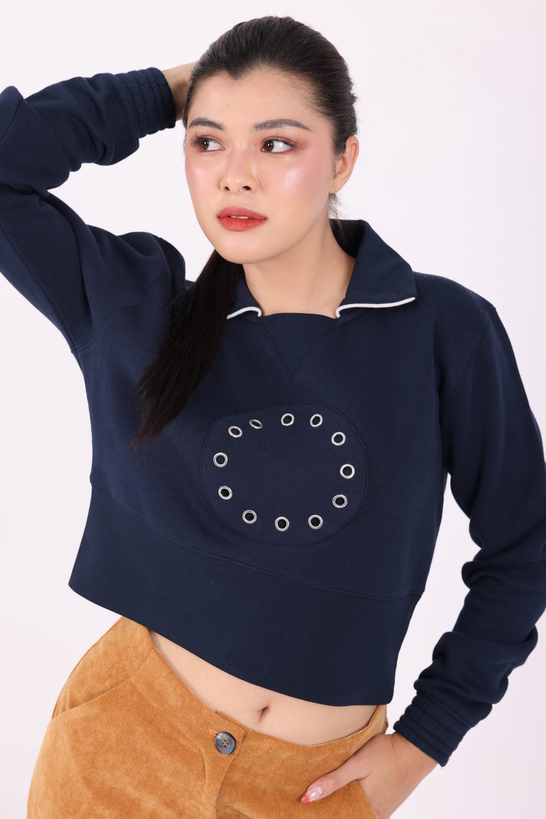 Salma's Signature Accessory VII alternate angle